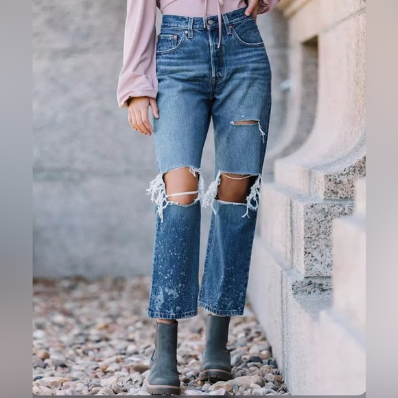 NWT Levi’s 501 Original Cropped Jeans in Athens Ranks Rigid Cotton - Picture 4 of 14